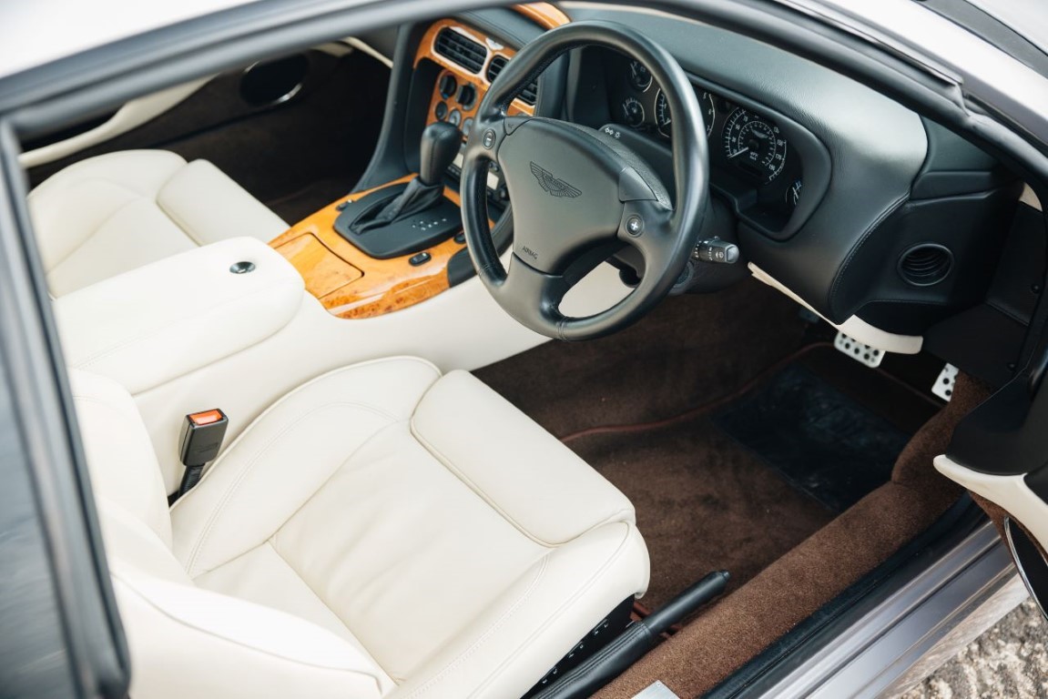 Aston Martin DB7 Vantage V12 (Automático)